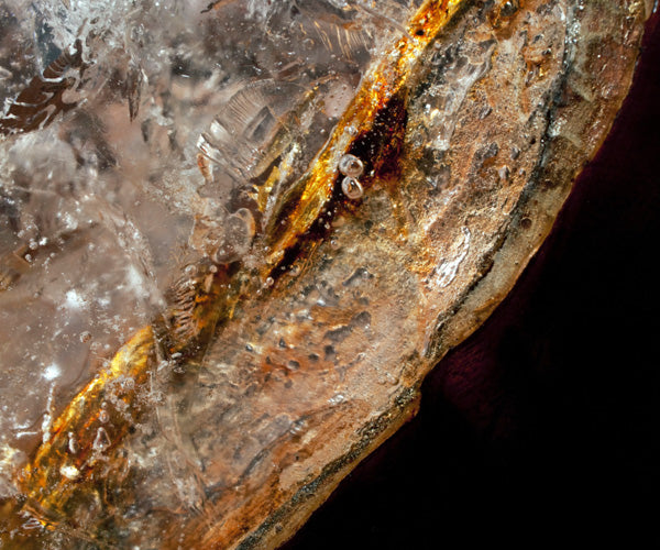 Cracked Resin