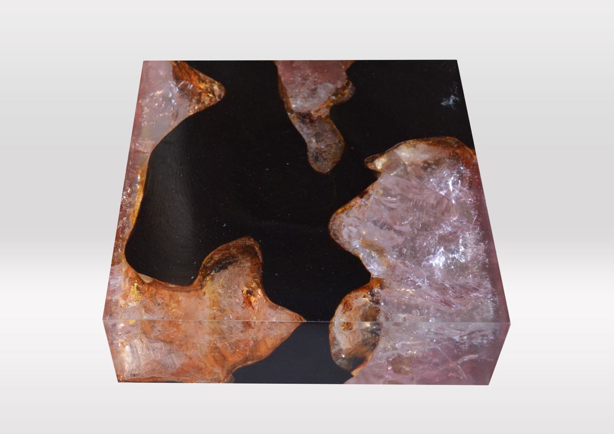 Cracked Resin Slab