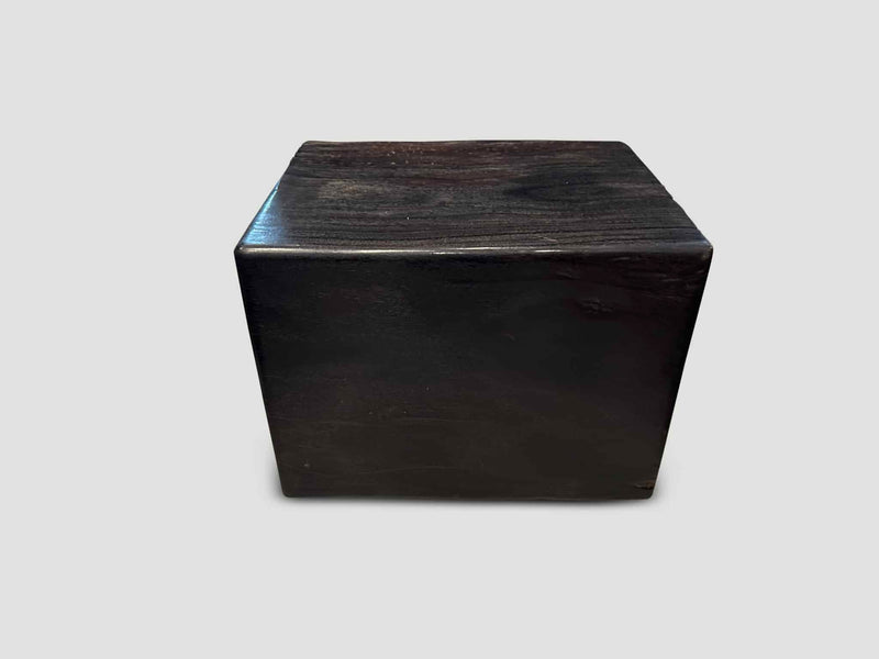 Impressive Log Side Table or Bench