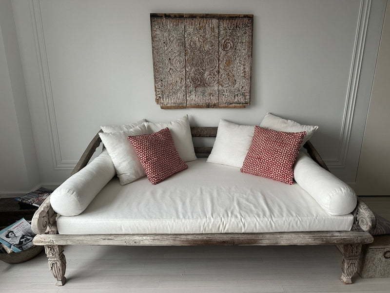 Museum Quality Rare Antique Day Bed