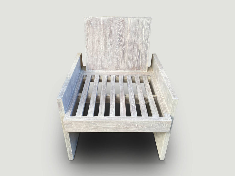 Minimalist White Washed Spa Chair