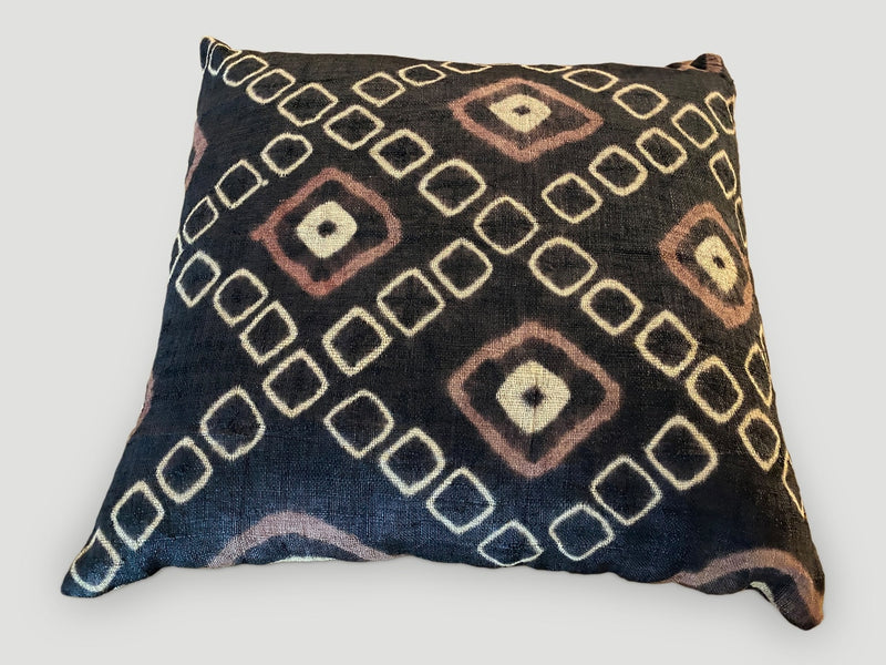 Raffia Pillow