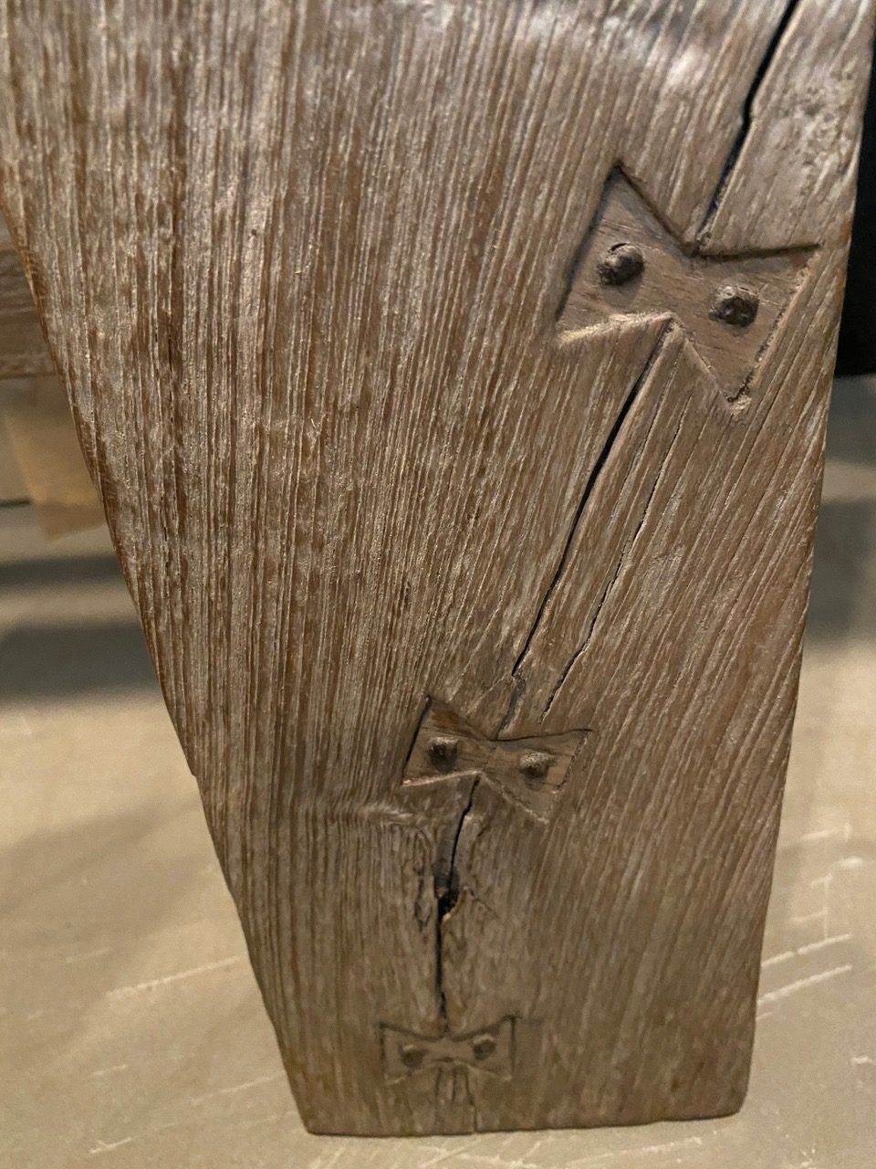Impressive Log Style Console Table