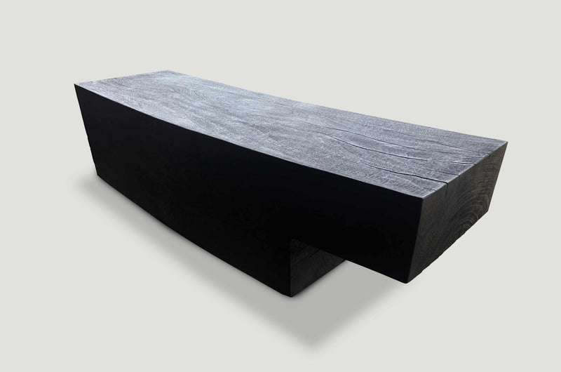 Minimalist Curved Bench