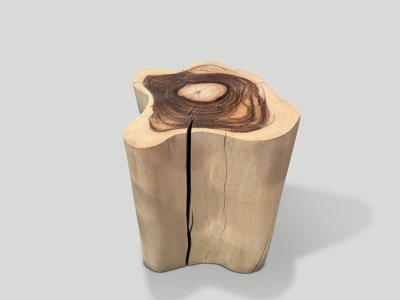sono wood oversized side table