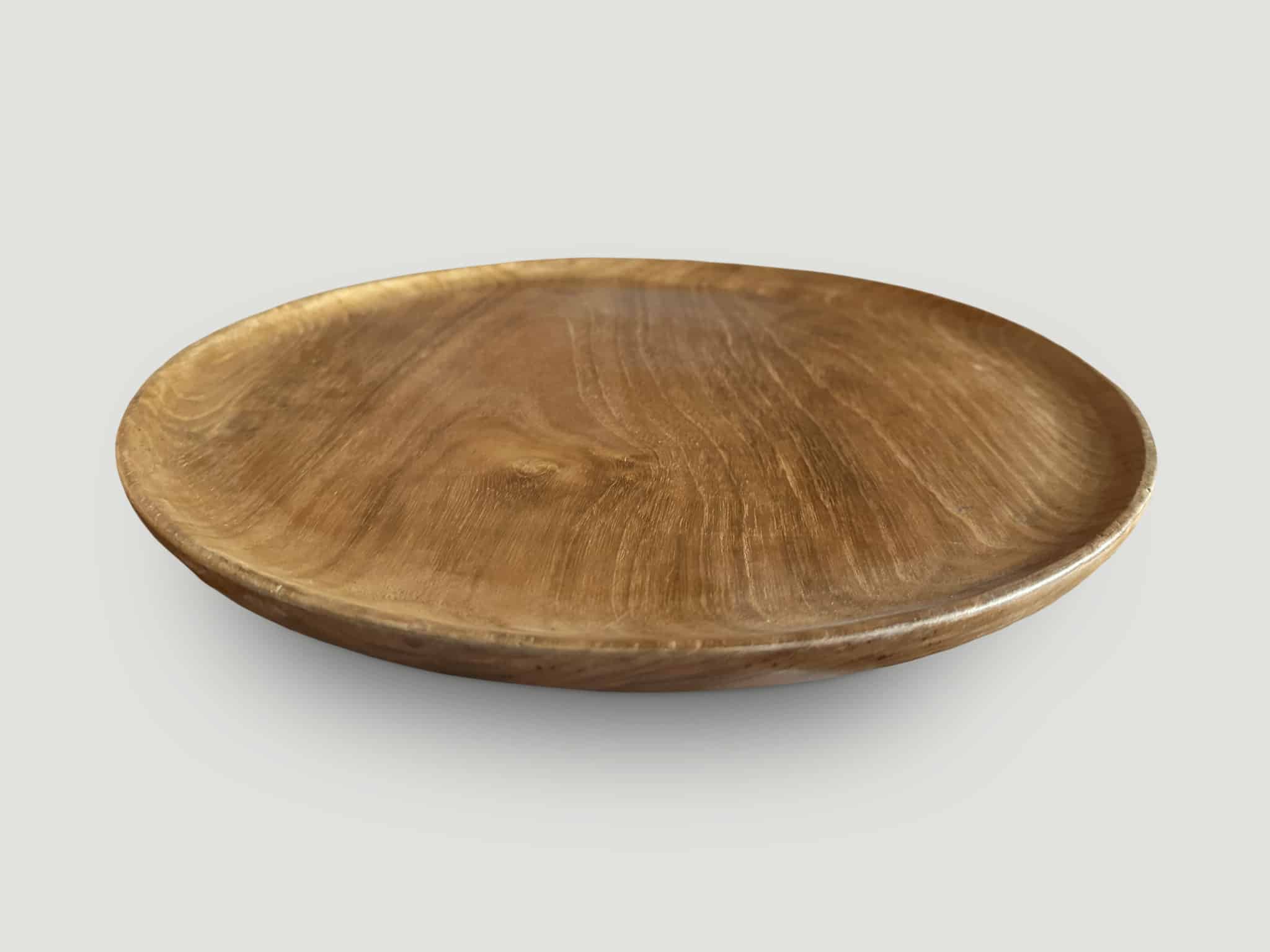 minimalist shallow platter