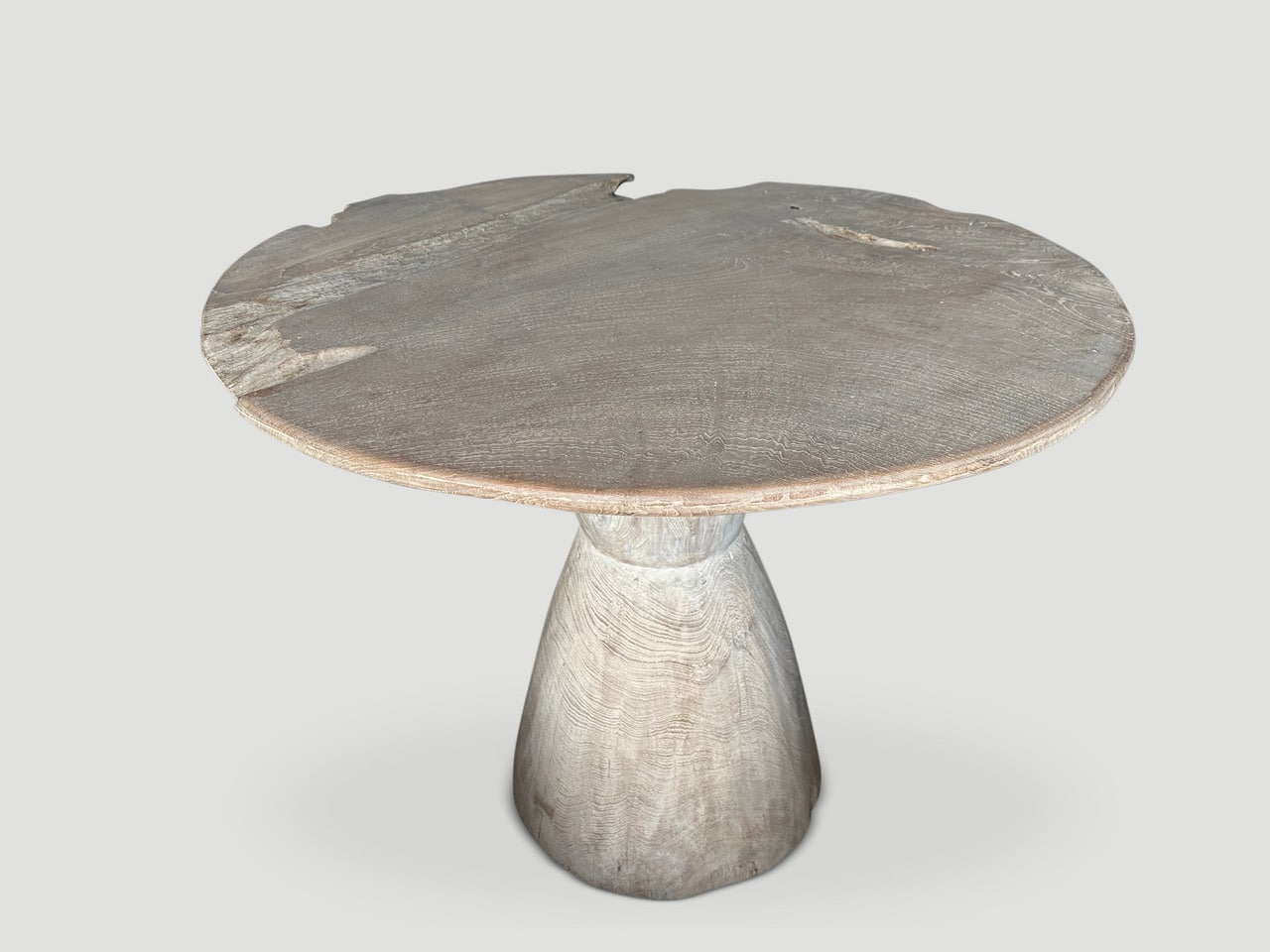 organic teak wood round table