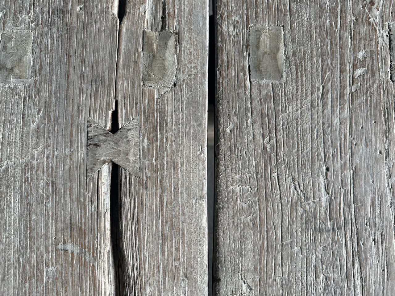 minimalist wabi sabi bench