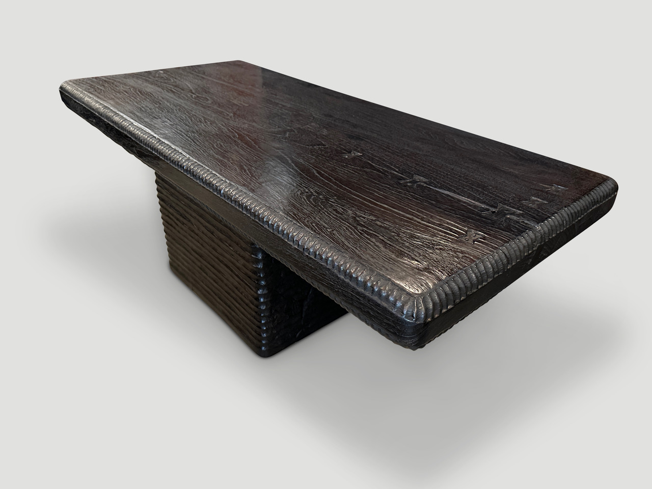 IMPRESSIVE MINIMALIST CARVED COFFEE TABLE