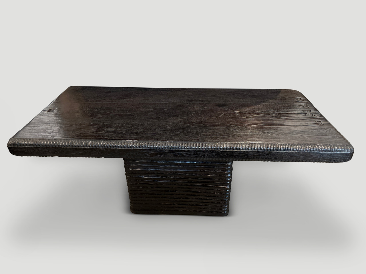 IMPRESSIVE MINIMALIST CARVED COFFEE TABLE