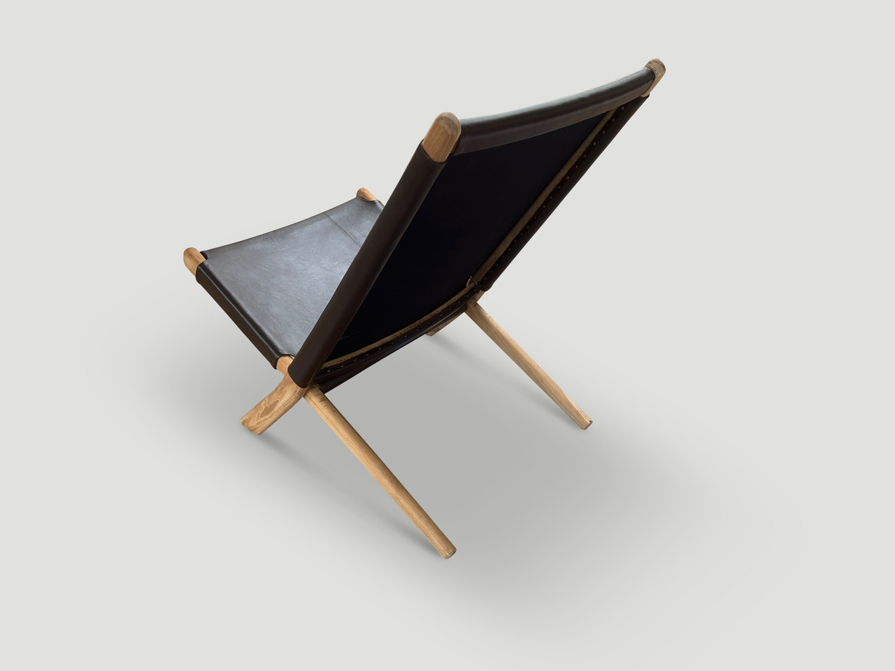 minimalist folding leather chair