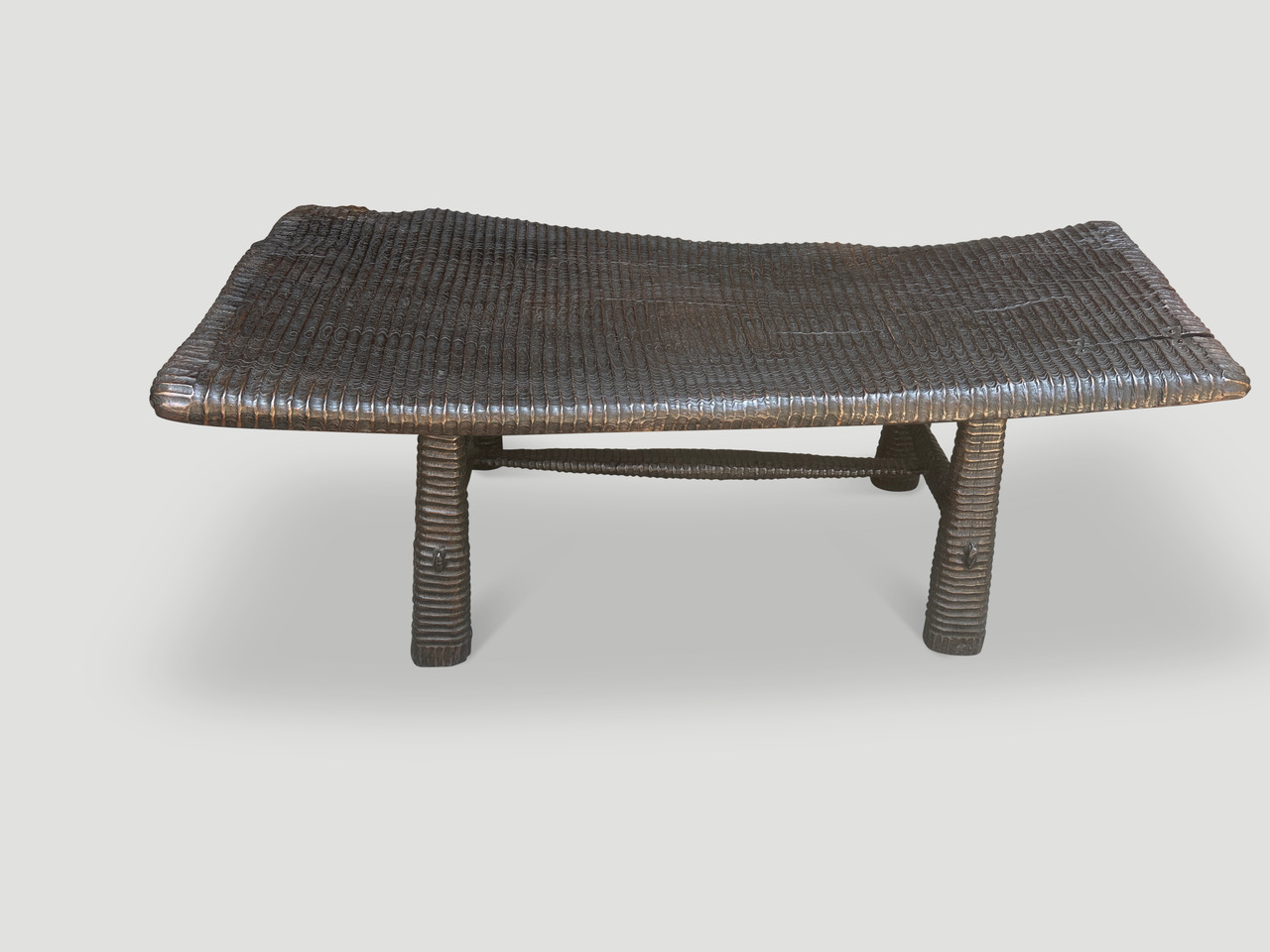 IMPRESSIVE HAND CARVED ESPRESSO STAINED TEAK BENCH