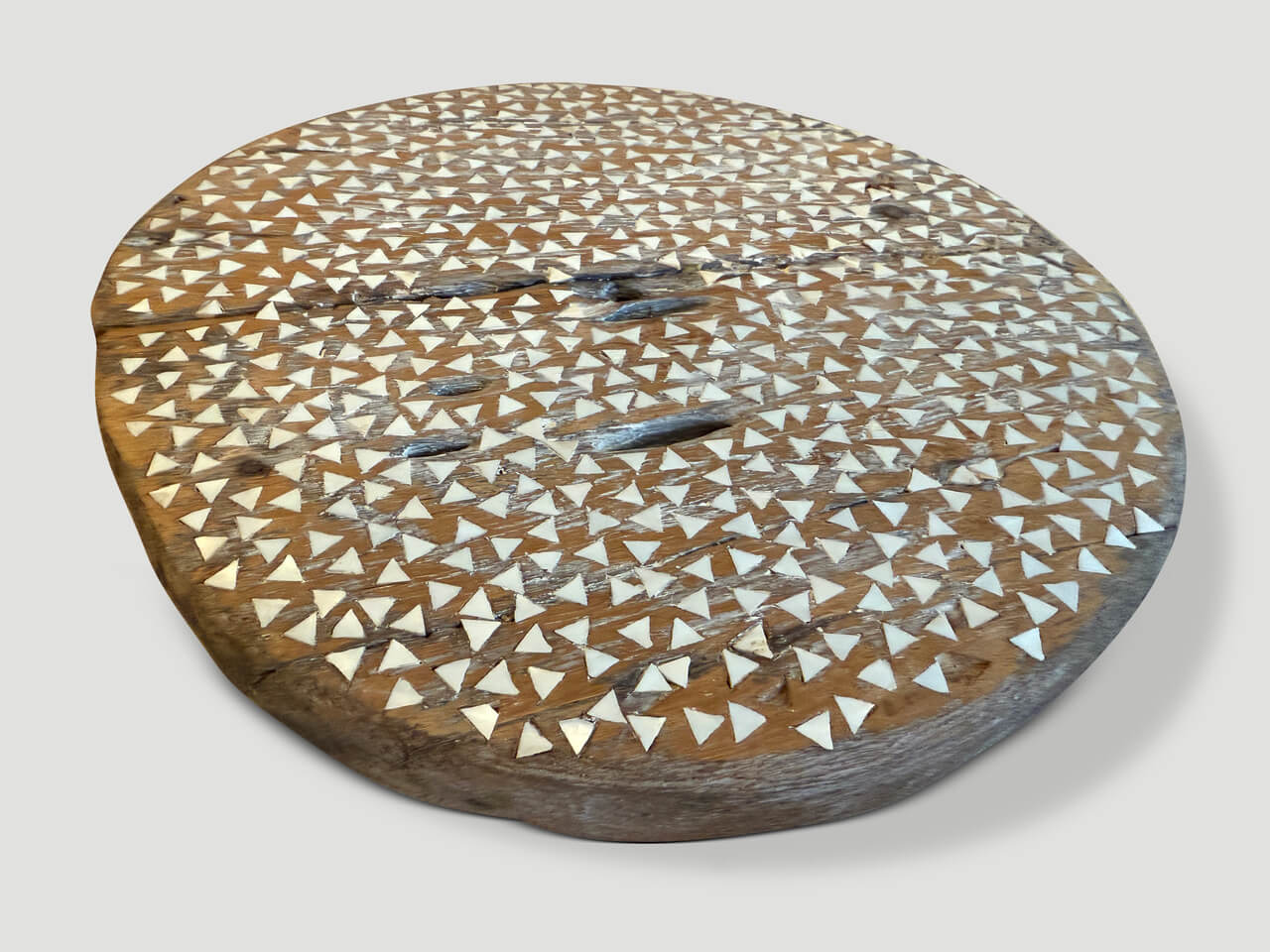 shell inlaid wheel