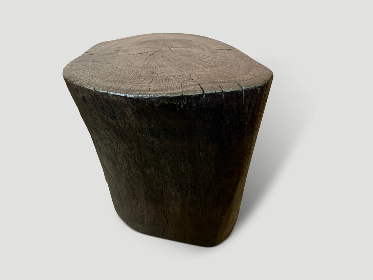 CHARRED LYCHEE WOOD SIDE TABLE