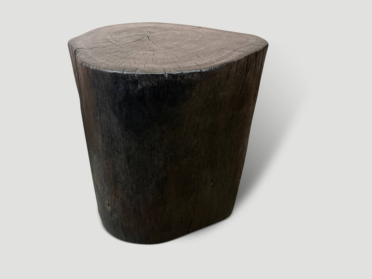 CHARRED LYCHEE WOOD SIDE TABLE