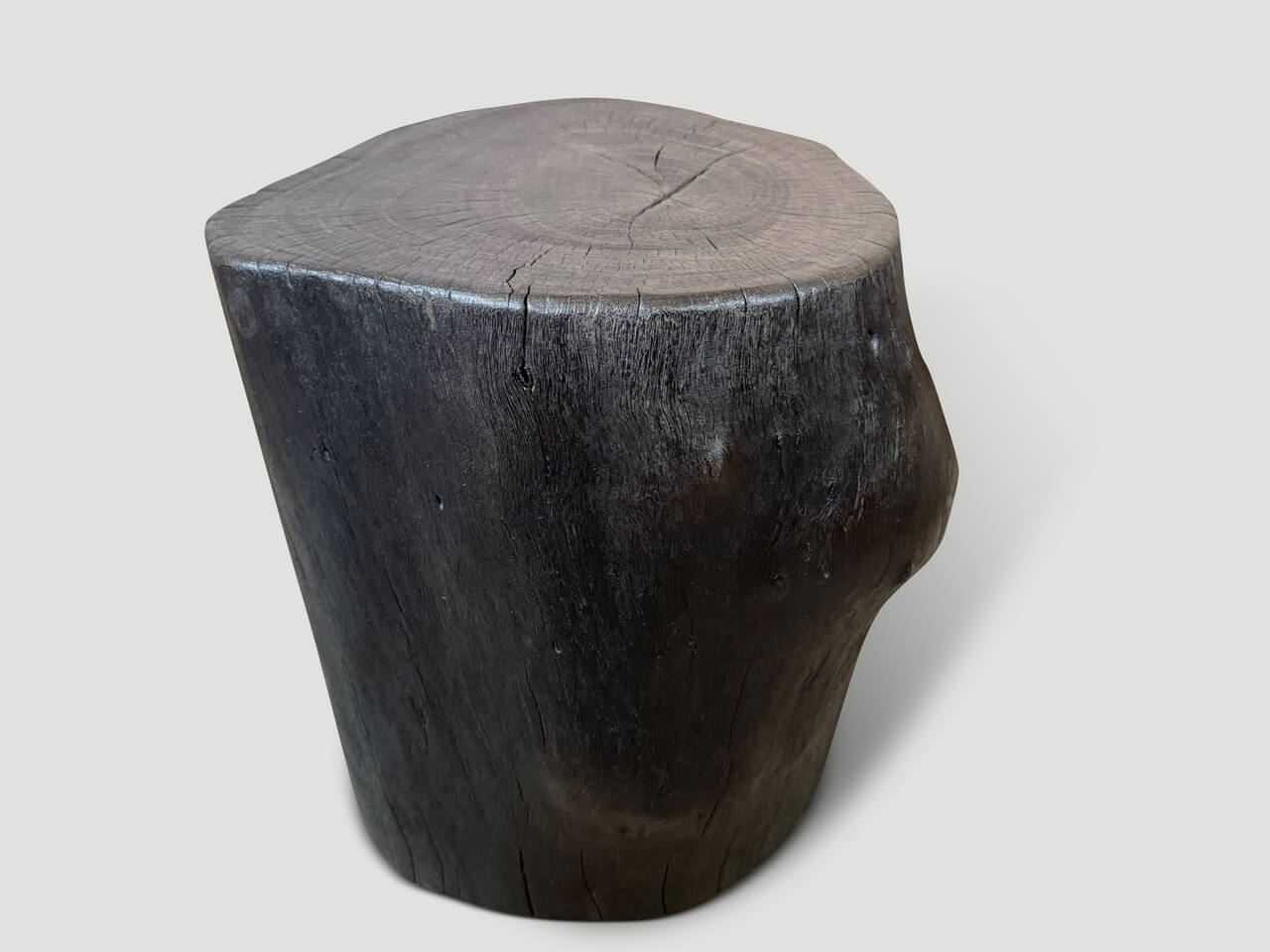 CHARRED LYCHEE WOOD SIDE TABLE