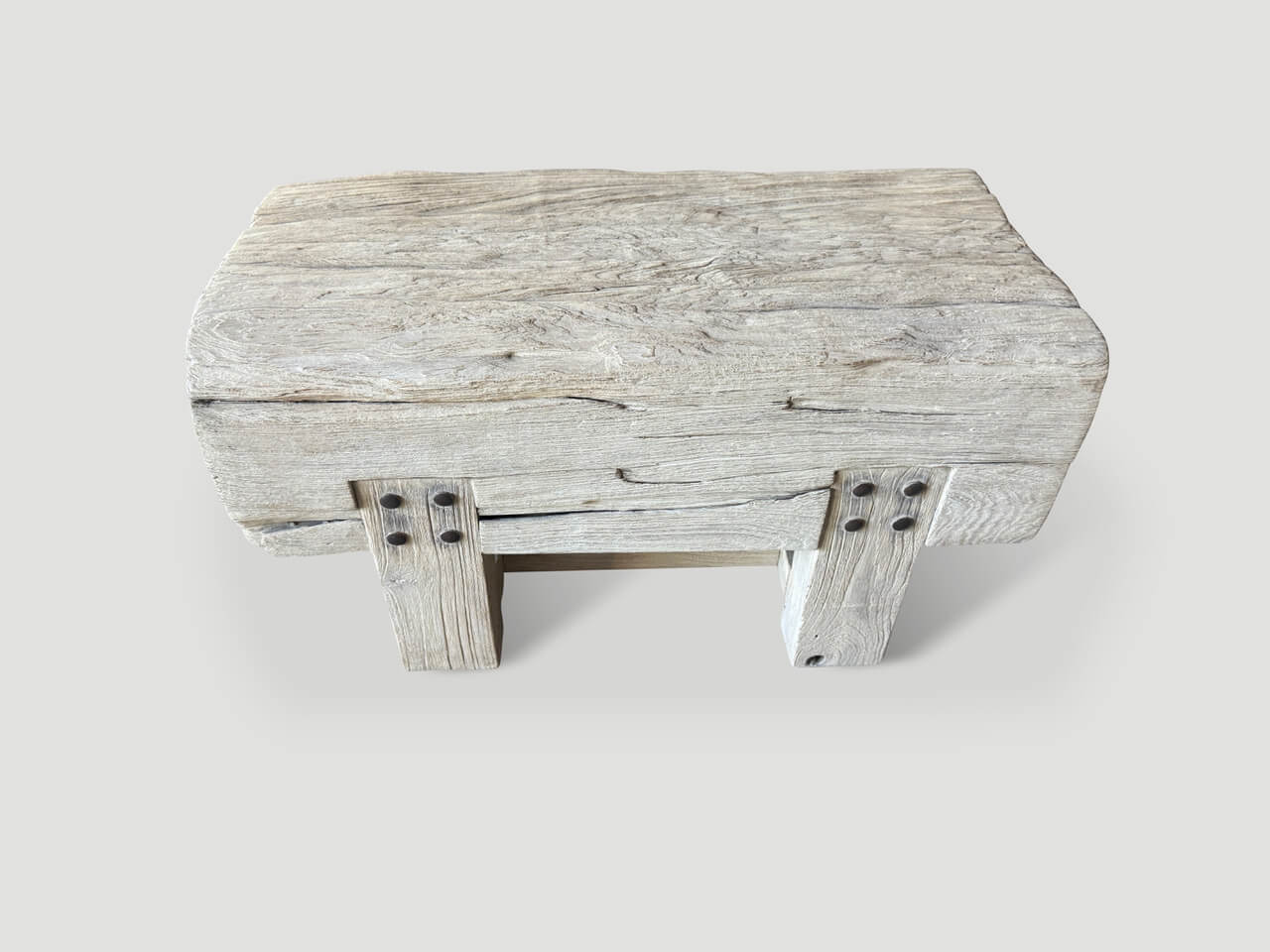 IMPRESSIVE LOG STYLE BENCH