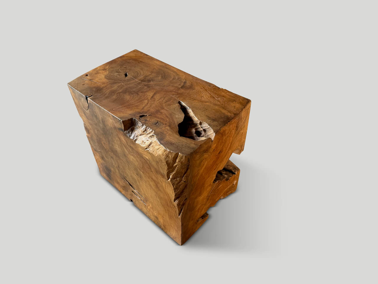 SCULPTURAL TEAK SIDE TABLE OR COFFEE TABLE