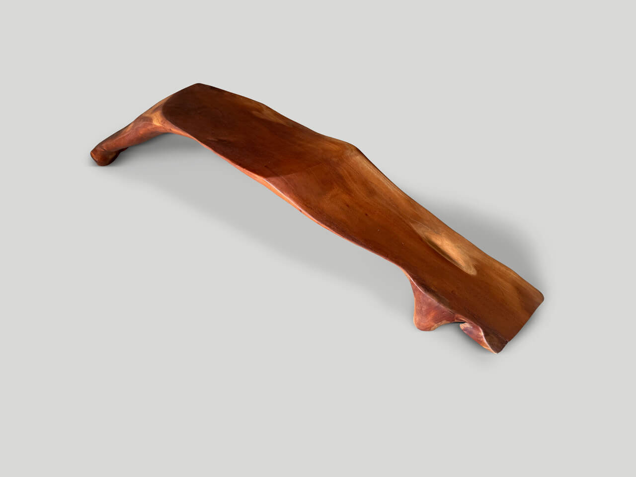 IMPRESSIVE BENCH OR SCULPTURE