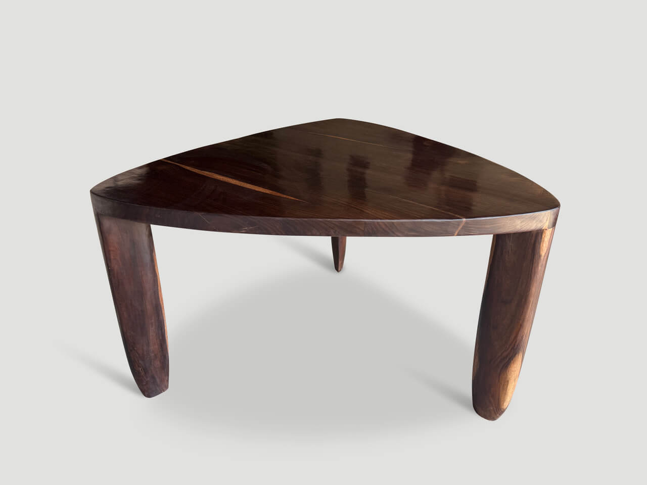 IMPRESSIVE ROSEWOOD TABLE