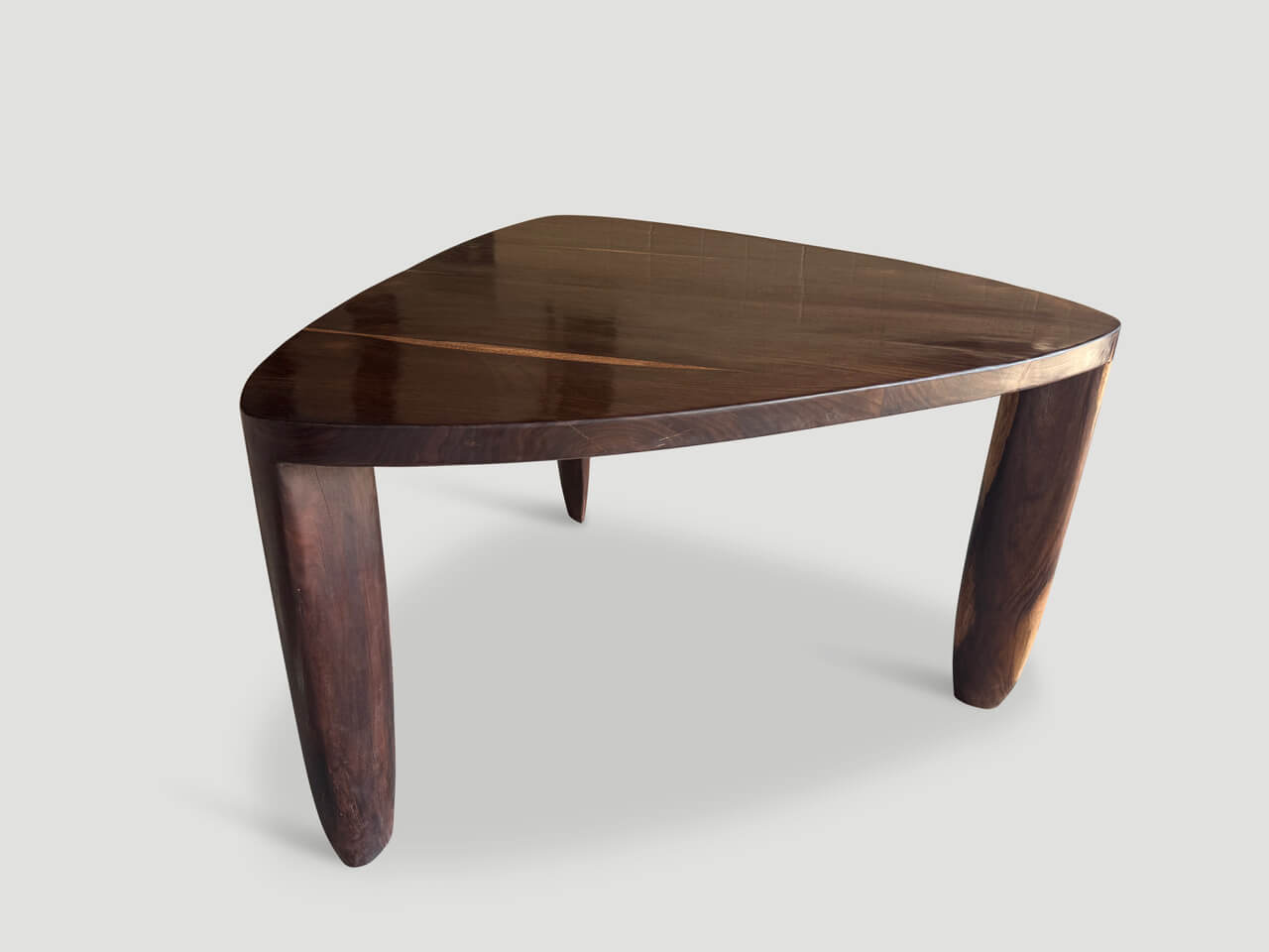 IMPRESSIVE ROSEWOOD TABLE