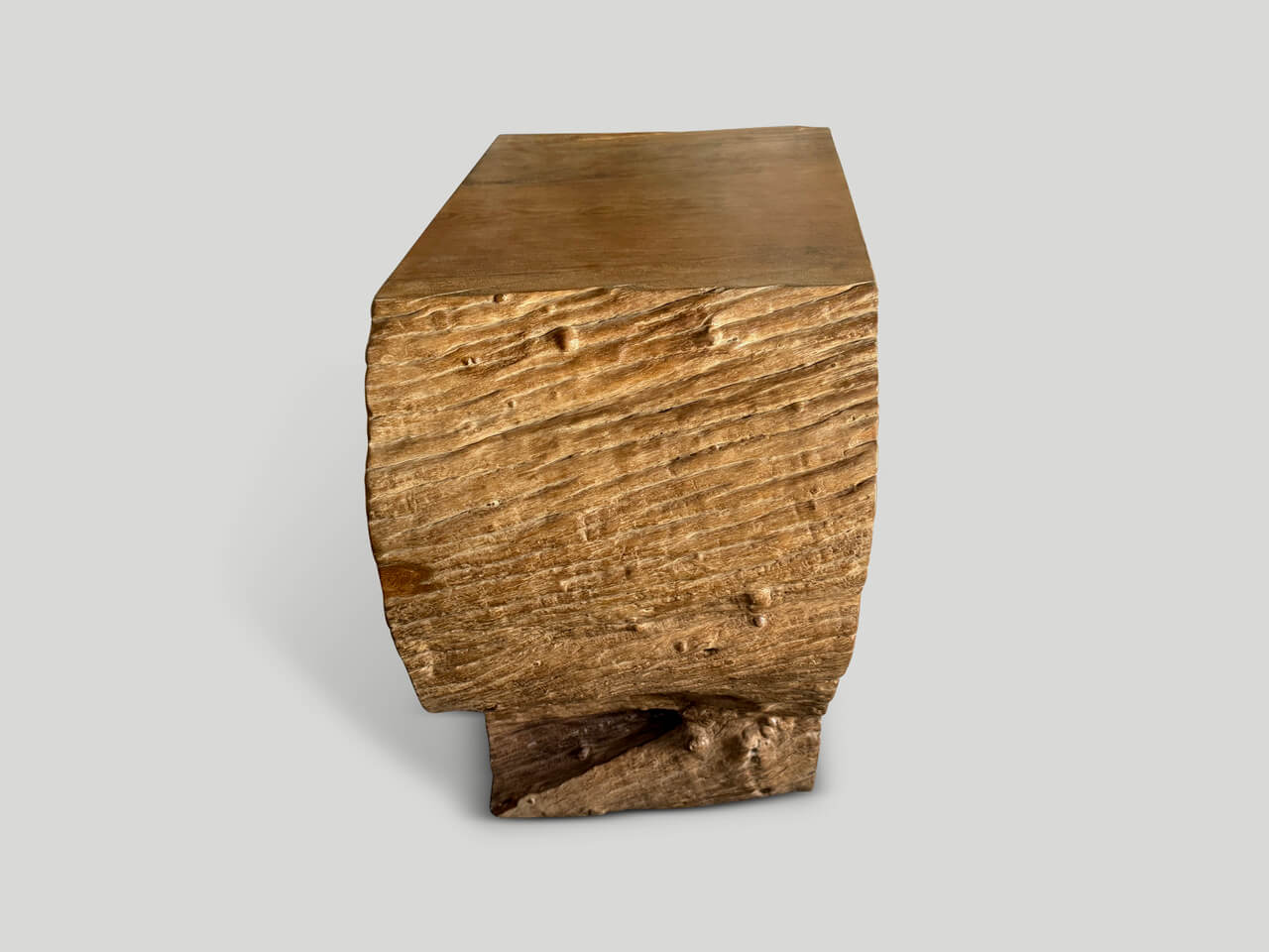 SCULPTURAL CONSOLE OR PEDESTAL