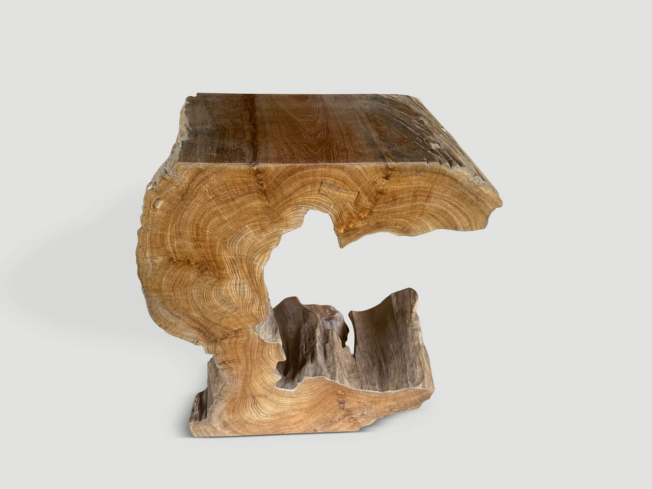 SCULPTURAL CONSOLE OR PEDESTAL