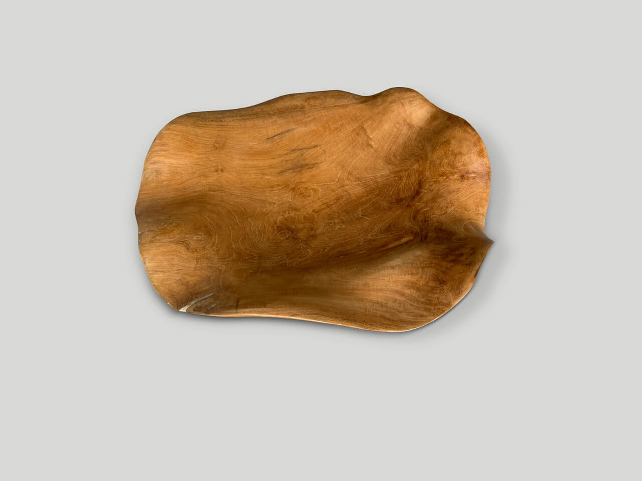 IMPRESSIVE SCULPTURAL BOWL OR PLATTER