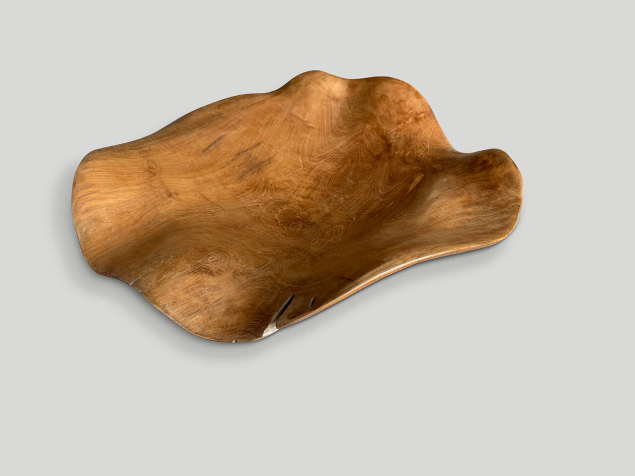 IMPRESSIVE SCULPTURAL BOWL OR PLATTER