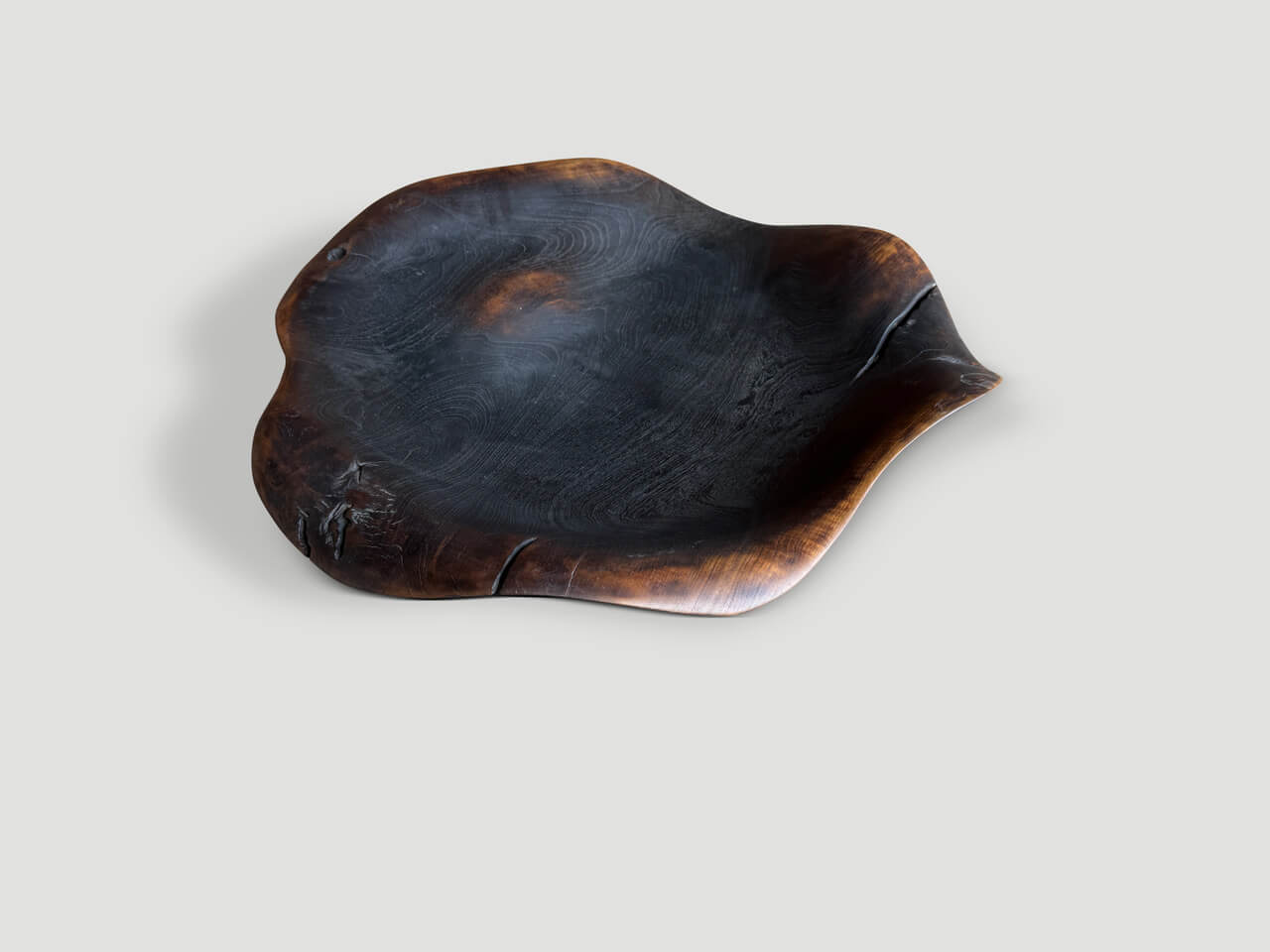 CHARRED SCULPTURAL BOWL OR PLATTER