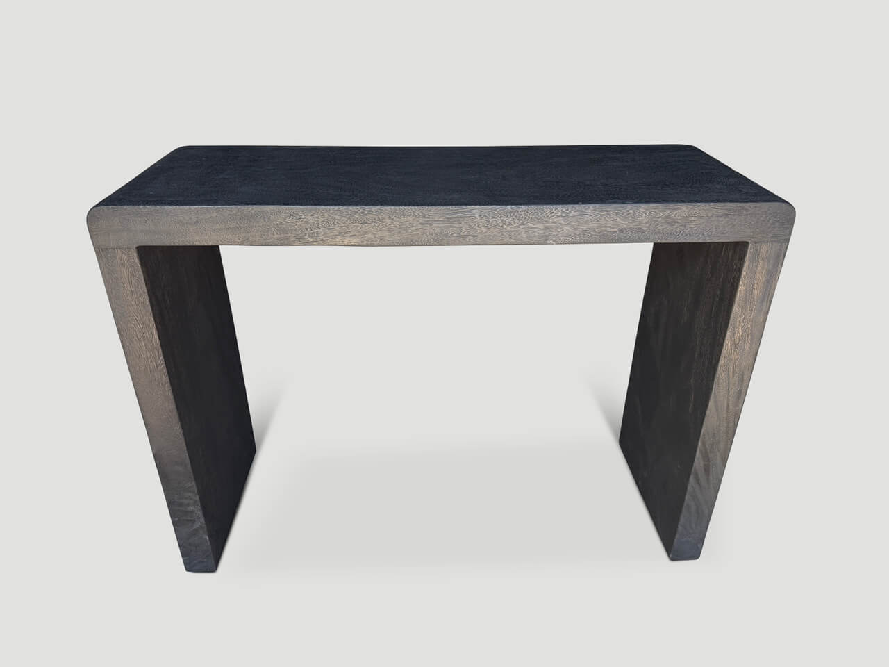 MINIMALIST CHARRED CONSOLE