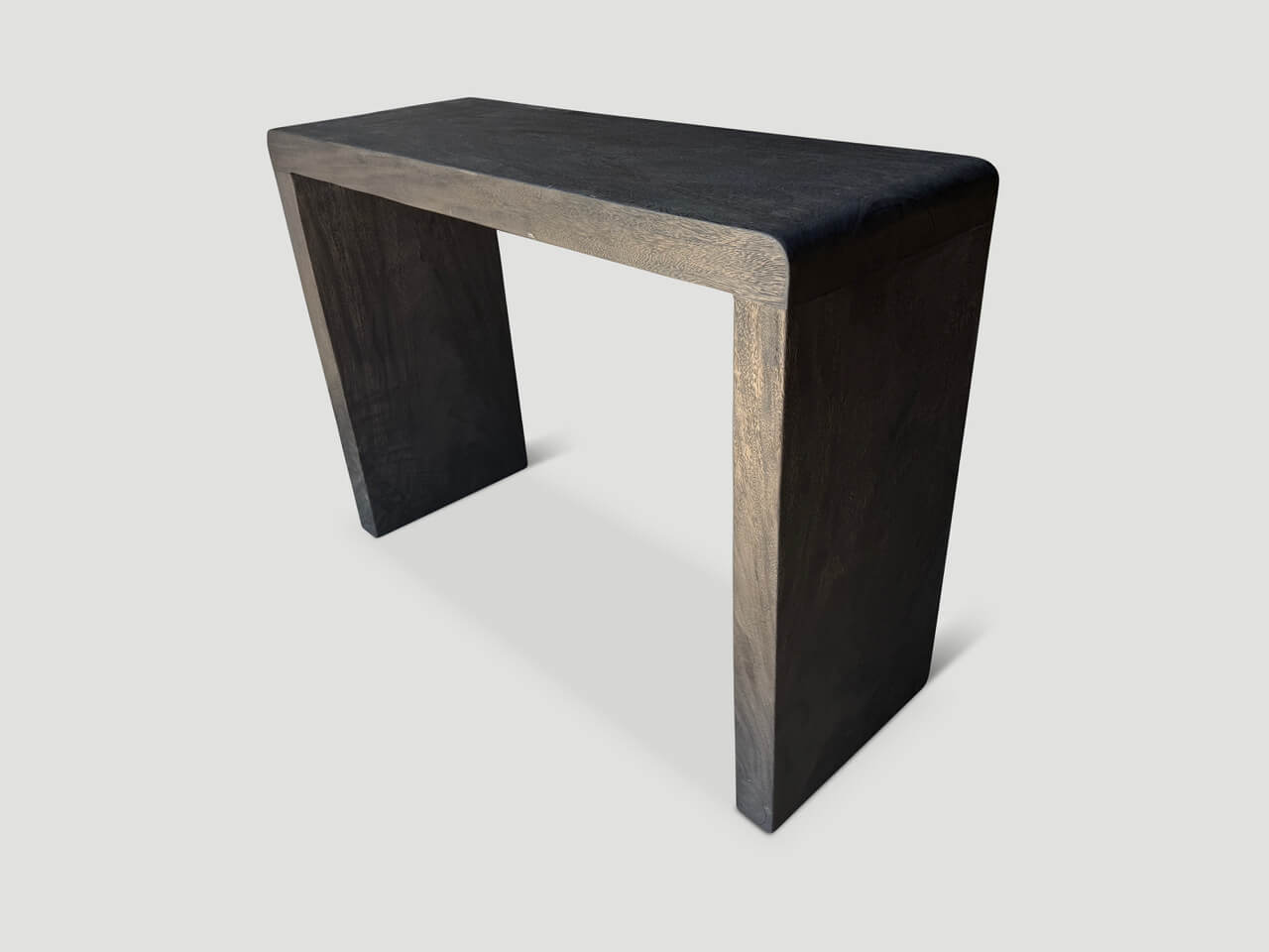 MINIMALIST CHARRED CONSOLE