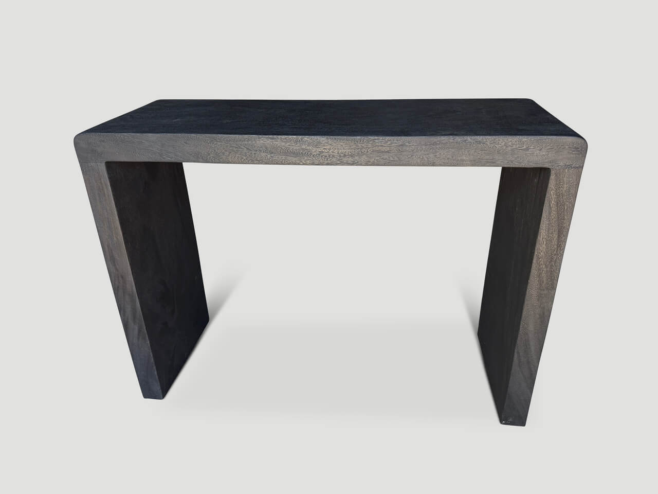 MINIMALIST CHARRED CONSOLE
