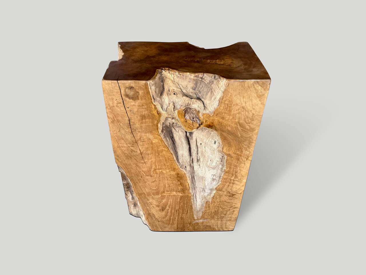 SCULPTURAL TEAK SIDE TABLE OR PEDESTAL