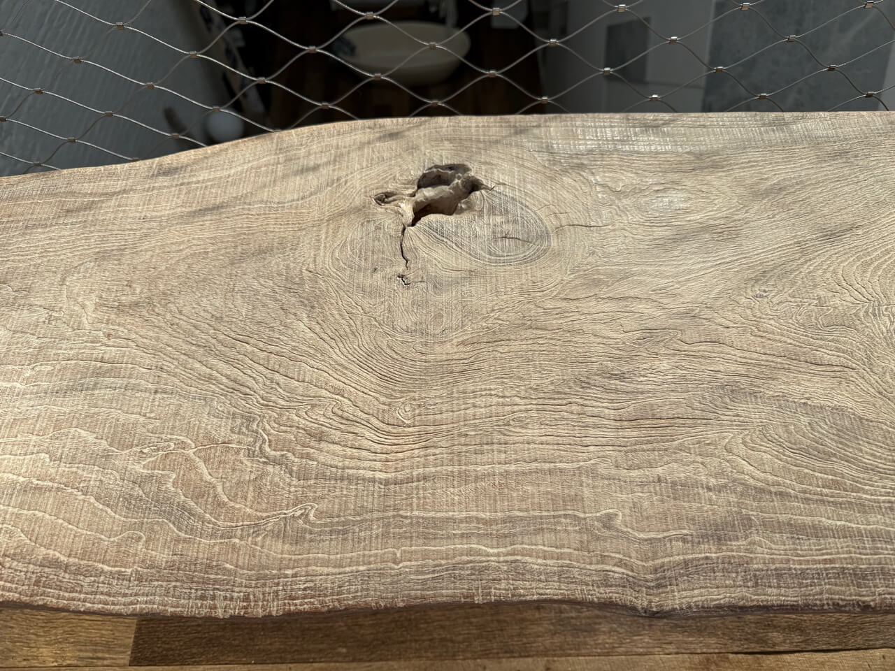 IMPRESSIVE LIVE EDGE LONG BENCH