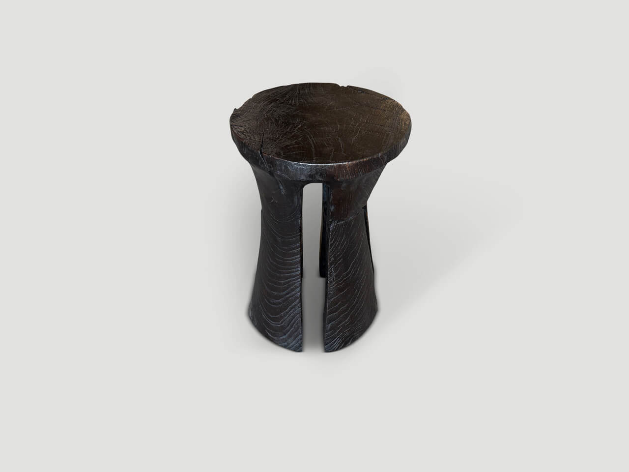 SCULPTURAL SIDE TABLE OR PEDESTAL