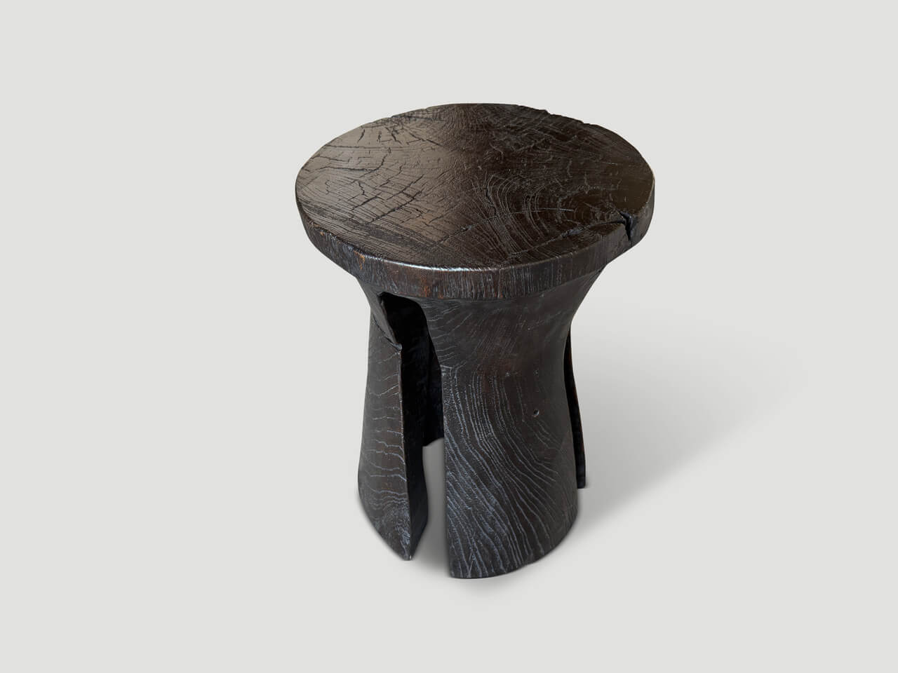 SCULPTURAL SIDE TABLE OR PEDESTAL