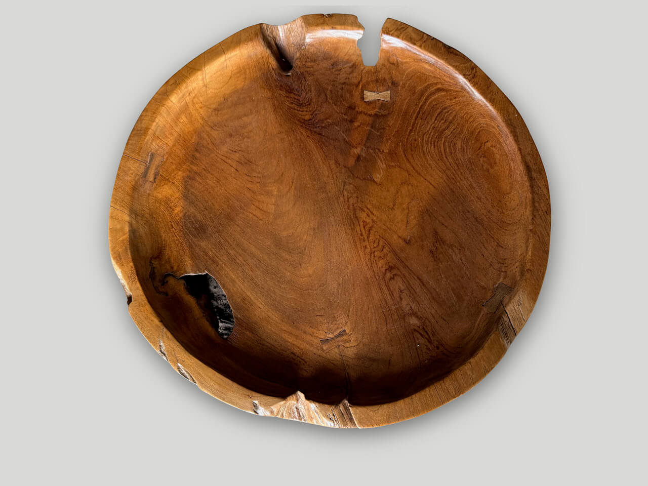 LARGE SCULPTURAL TEAK TRAY STYLE SIDE TABLE