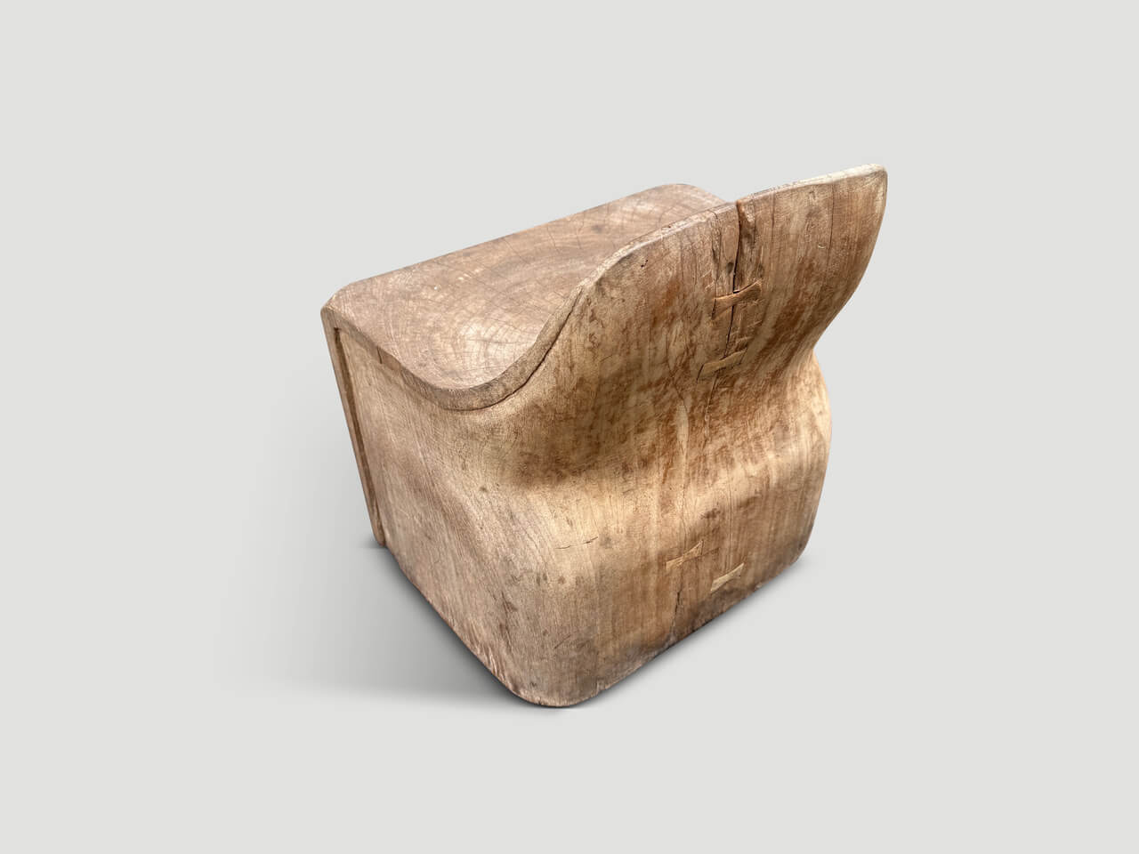 SCULPTURAL CHAIR OR SIDE TABLE
