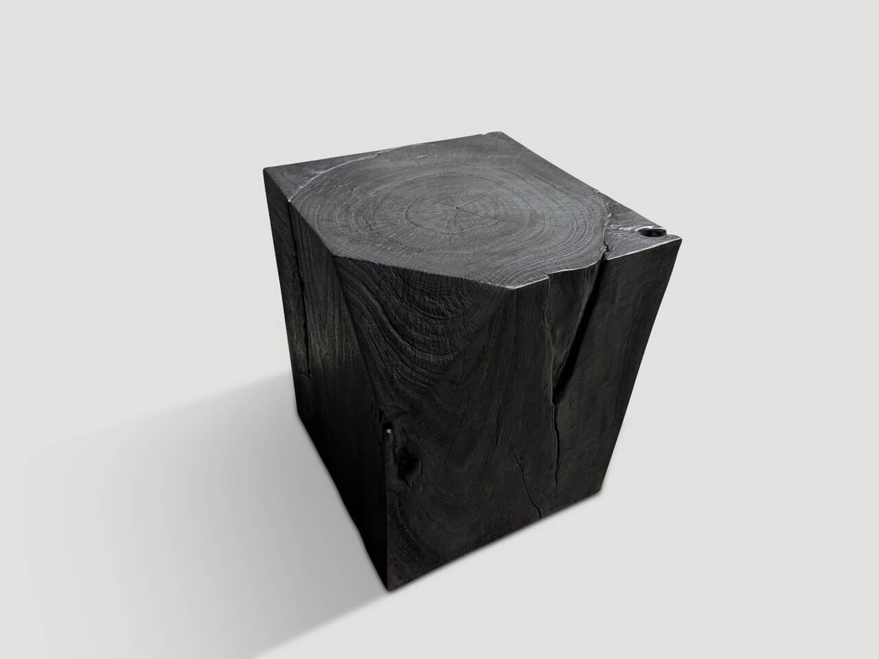 MINIMALIST CHARRED SIDE TABLE