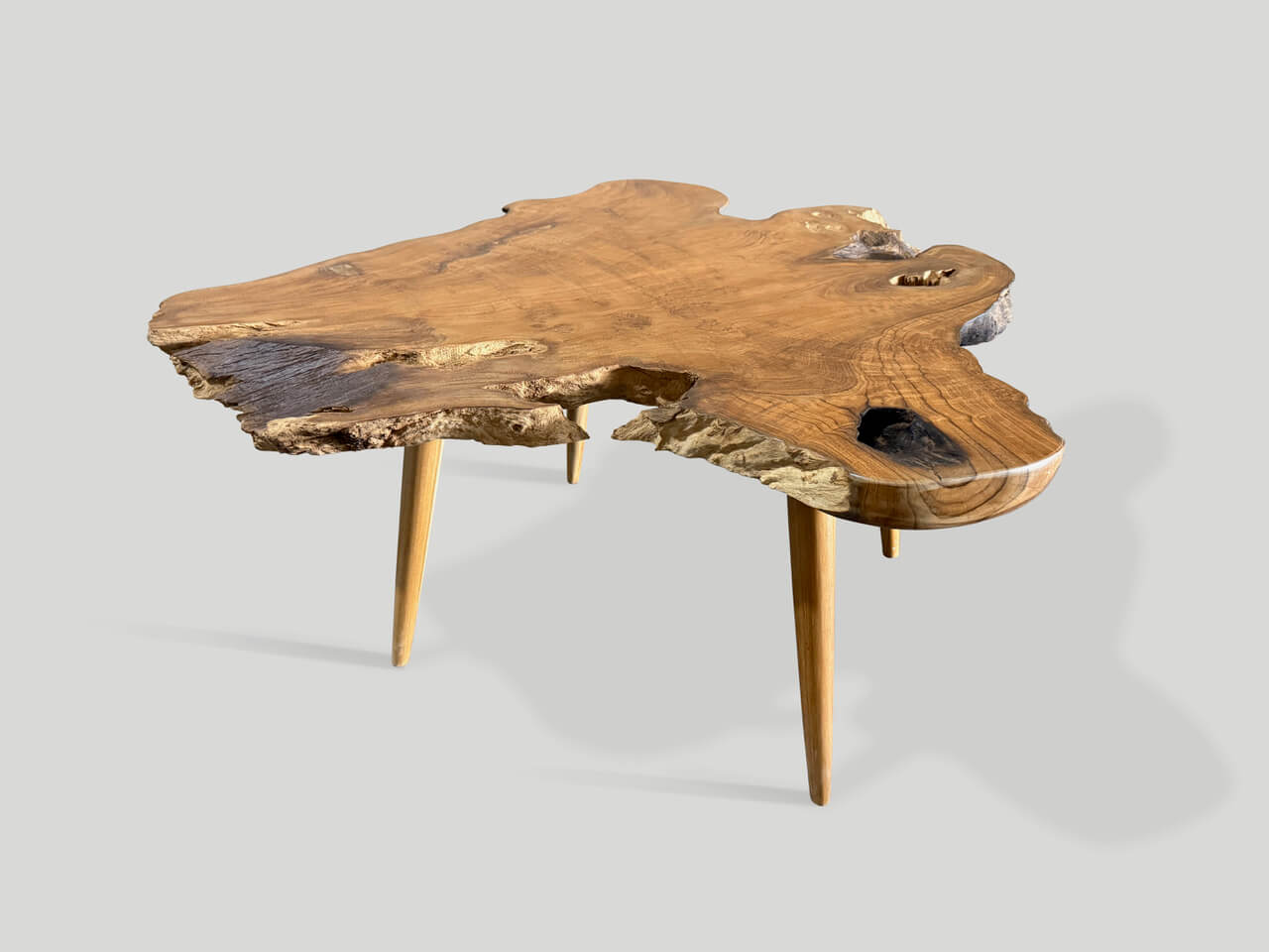 MID CENTURY STYLE LIVE EDGE COFFEE TABLE OR SIDE TABLE