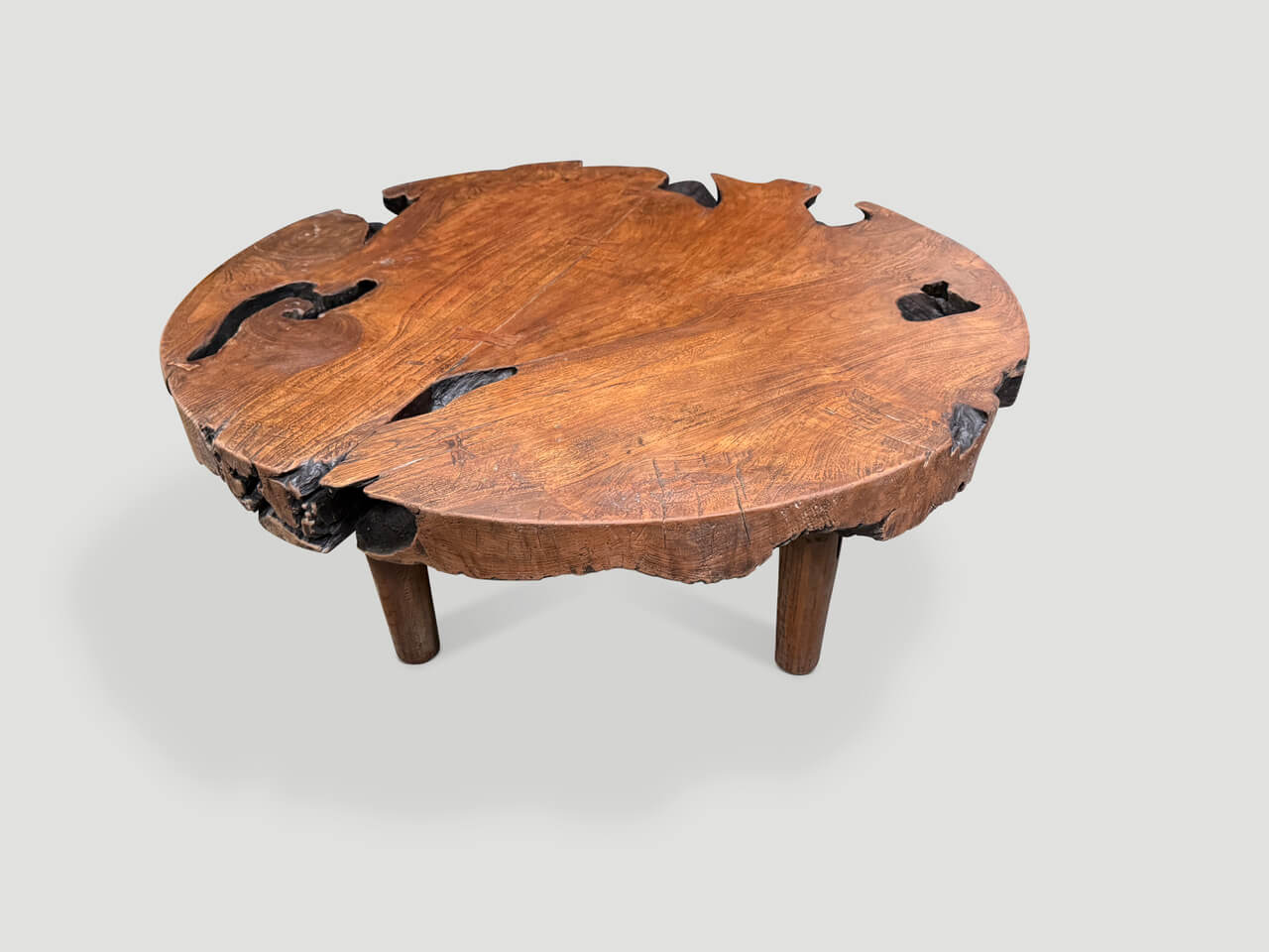 SCULPTURAL ORGANIC MODERN ROUND COFFEE TABLE