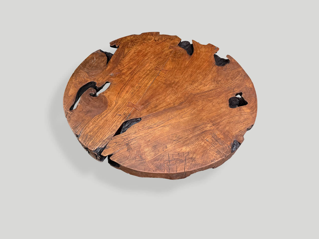 SCULPTURAL ORGANIC MODERN ROUND COFFEE TABLE