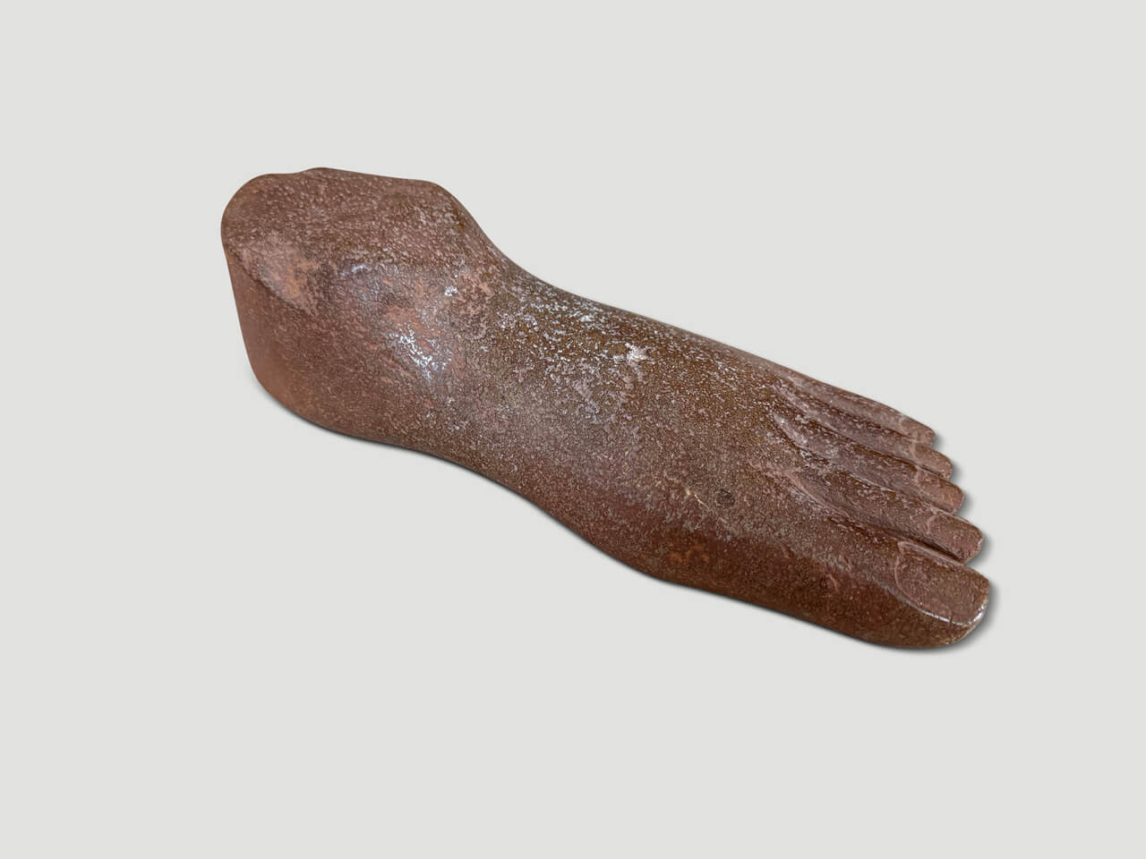 RIVER ROCK FOOT SCULPTURE