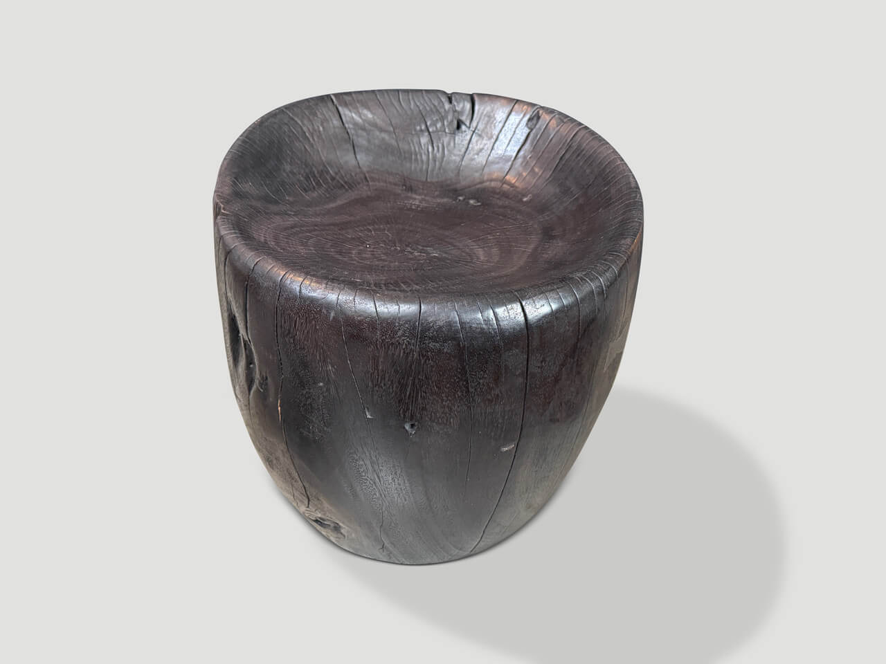 MODERN ORGANIC HAND CARVED MINIMALIST CHAIR