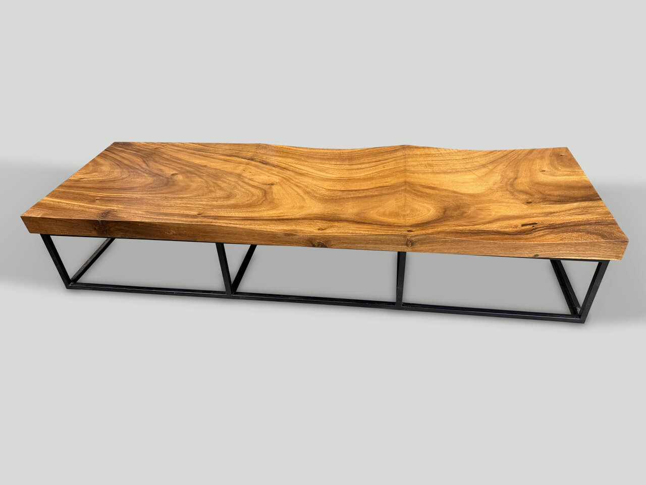 MINIMALIST SINGLE SLAB WAVE BENCH
